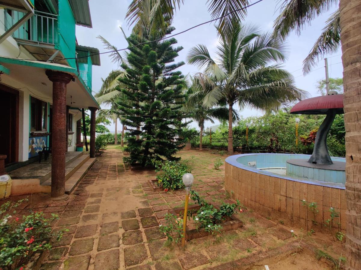 Mermaid Beach Resorts Vengurla 외부 사진